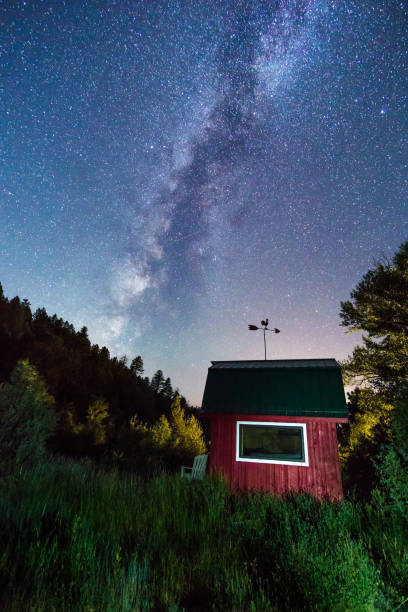 istock Galactic Cabin - Milky Way on July 4th, 2017 838478328