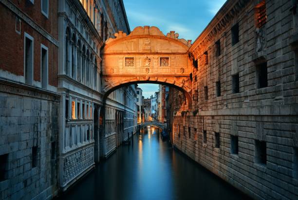 istock Bridge of Sighs at night 838481442