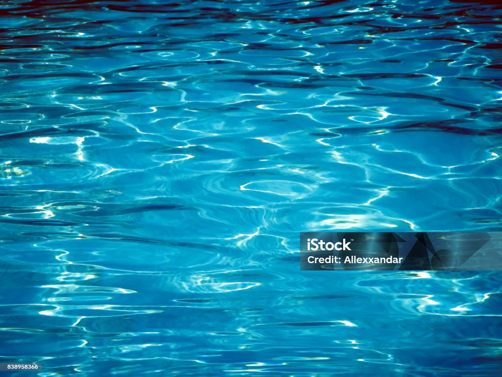Fondo De Movimiento De Agua De Piscina Foto de stock y más banco de imágenes de Abstracto - Abstracto, Agua, Azul - iStock Fondo De Movimiento De Agua De Piscina Foto de stock y más banco de imágenes de Abstracto - Abstracto, Agua, Azul - iStock