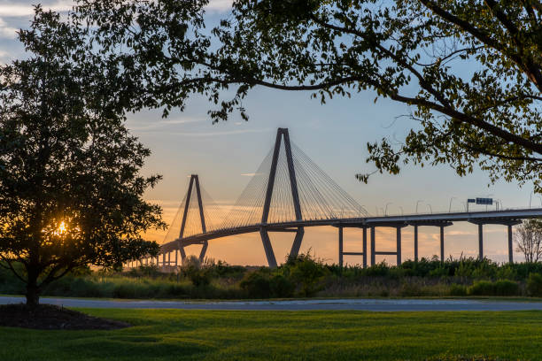 arthur revenel bridge - charleston south carolina south carolina bridge suspension bridge imagens e fotografias de stock