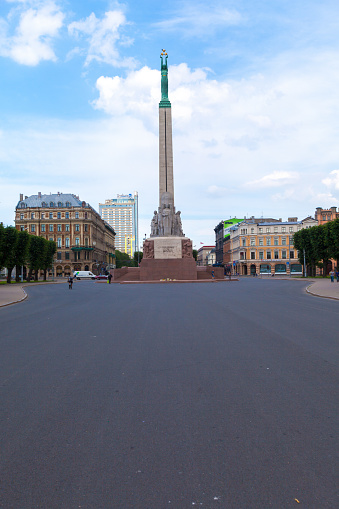 The monument of 42 m high is crowned with the bronze female figure of Milda (\