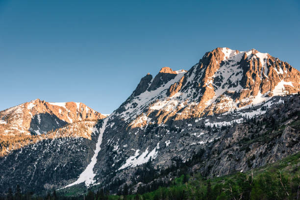 istock mountains in the yosemite national park 839195408
