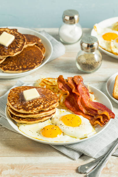 istock Healthy Full American Breakfast 839573060