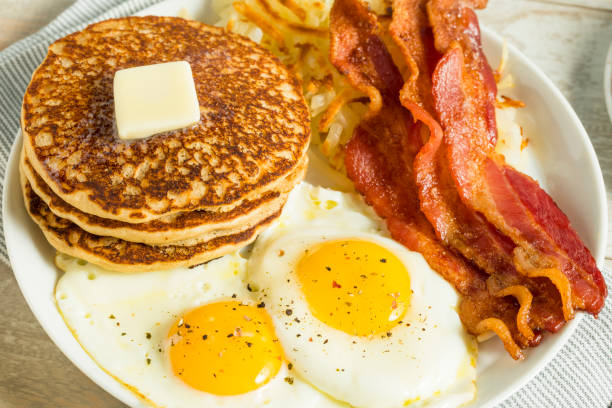 istock Healthy Full American Breakfast 839577076