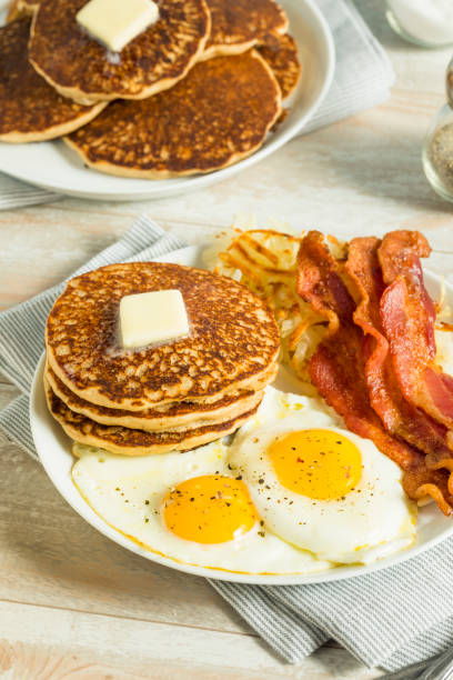 istock Healthy Full American Breakfast 839584220