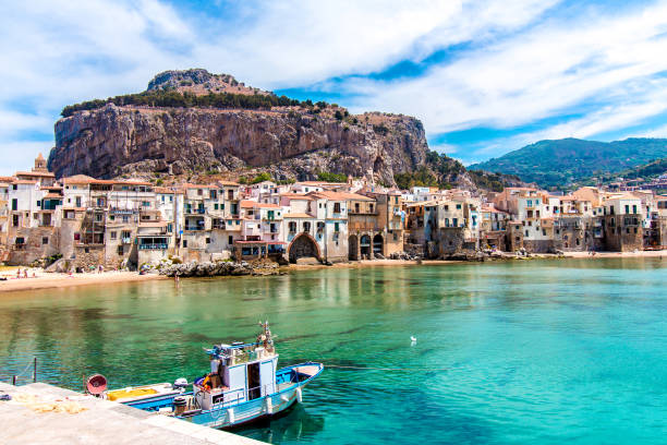 istock Beautiful view of cefalu, Sicily 839833780
