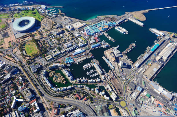 aerial view of cape town - sky sea town looking at view imagens e fotografias de stock