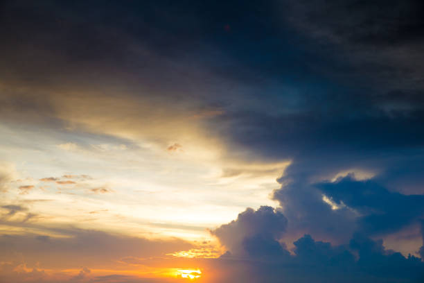 istock Fiery orange sunset sky. Beautiful sky. 839864518