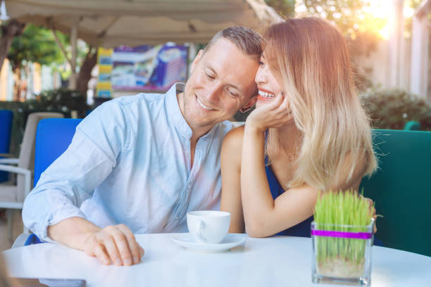 istock Couple dating drinking coffee 839880908