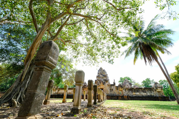 prasat sdok kok thom - prasart phra debidorn - fotografias e filmes do acervo