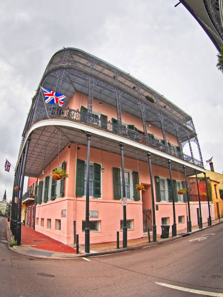 istock Pink Building in the French Quarter 839921542