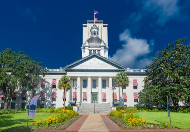 Florida State Capitol, Tallahassee Florida The Florida State Capitol building and deep blue summer sky. tallahassee stock pictures, royalty-free photos & images