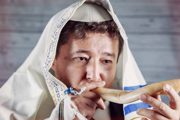 istock Shofar a tallit jewish religious symbol 839986108
