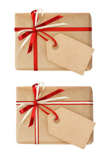 istock Set of gift boxes with ribbon bow and a tag 840048540