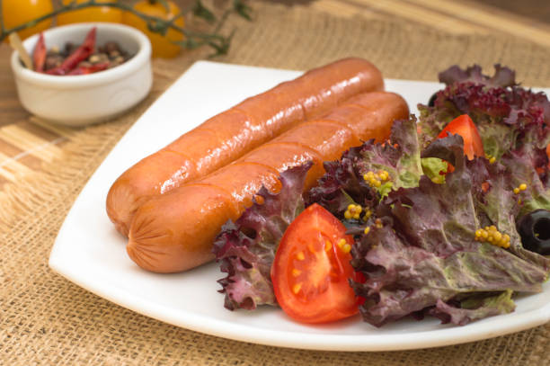 istock Grilled sausages and vegetables 840139204