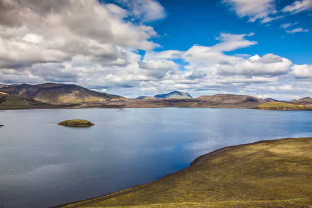 istock Rhyolitic mountains surround  lake 840158978
