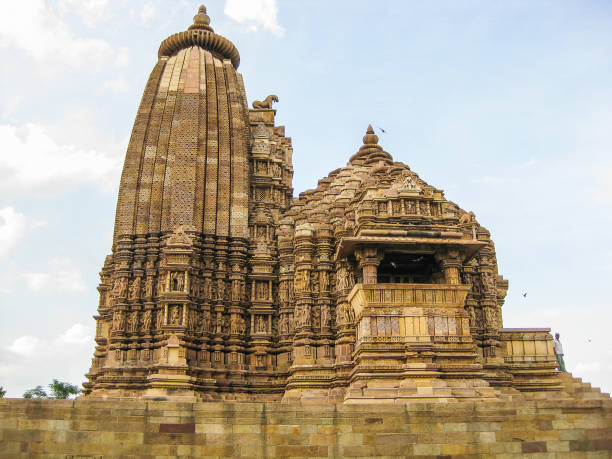 istock khajuraho - Indian temple figurine 840188014