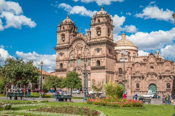 kościół towarzystwa jezusowego w cusco peru - worship place zdjęcia i obrazy z banku zdjęć