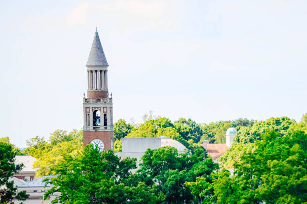 노스 캐롤라이나 대학의 벨 타워 - chapel hill 뉴스 사진 이미지