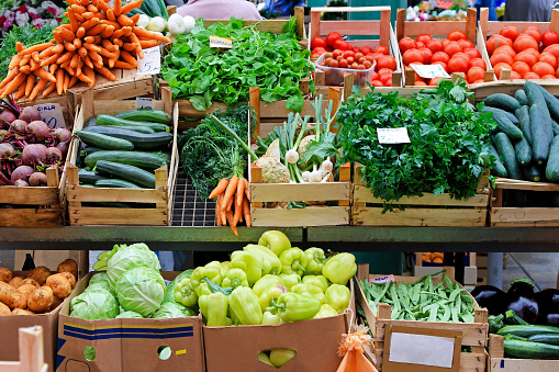 Mercado de verduras photo