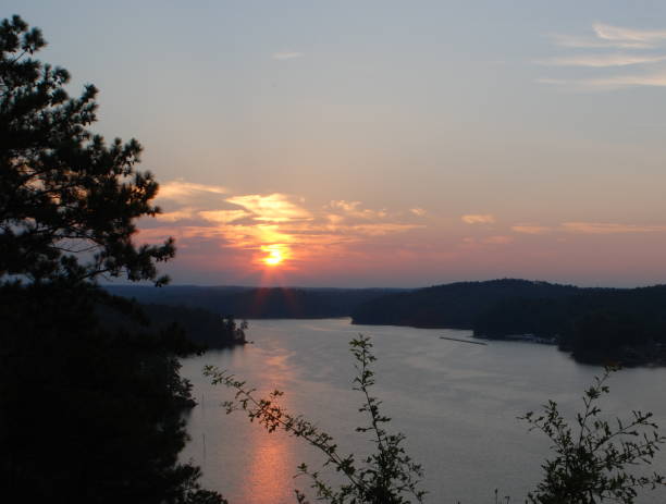 istock Lake Allatoona Sunrise 840332638