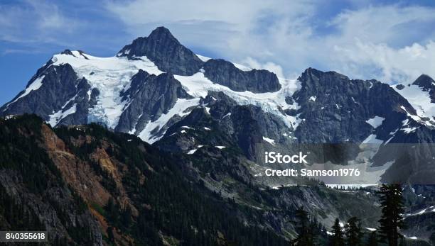 Foto de Monte Shuksan e mais fotos de stock de Parque Nacional de North Cascades - Parque Nacional de North Cascades, Cordilheira North Cascades, EUA