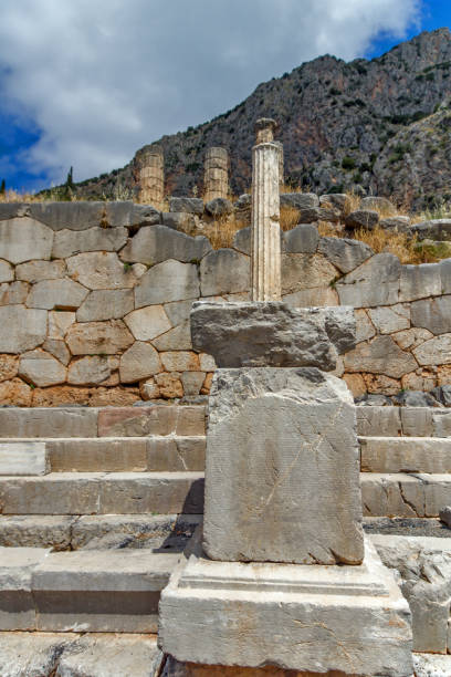 istock Ancient Columns in Greek archaeological site of Delphi, Greece 840420402