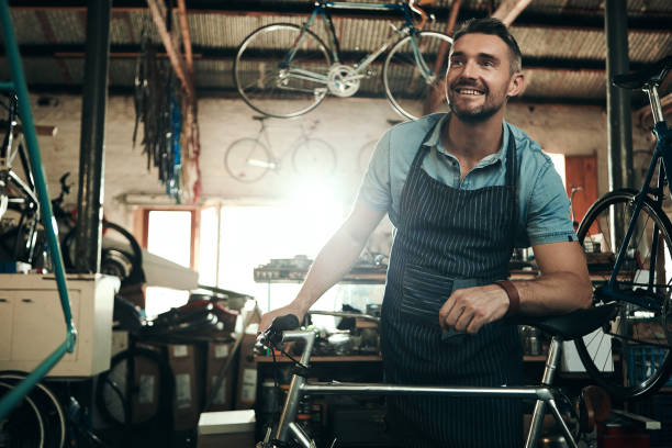 istock Determined to provide a premium bicycle repair service 840485772