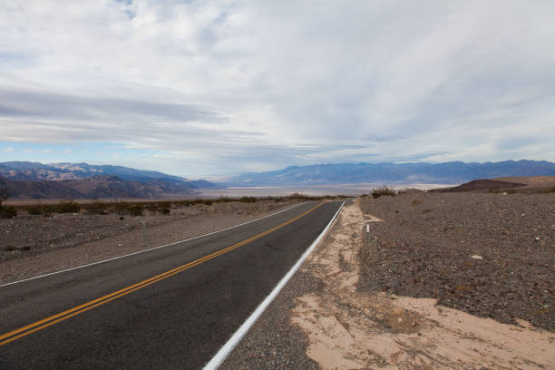 istock Long straight road through Death Valley, Nevada 840509670