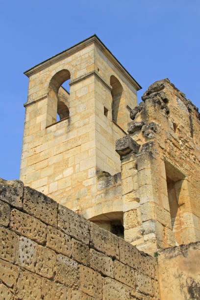 istock Cordeliers cloister in Saint-Emilion. 840514076