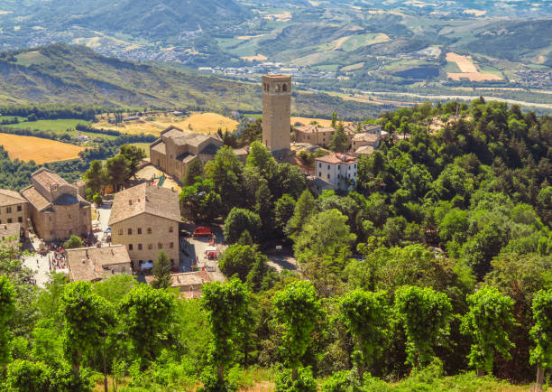 istock San Leo - View to the medieval village 840527246