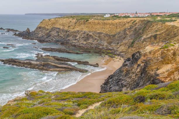 istock Village over the cliffs in Zambujeira do Mar 840546382