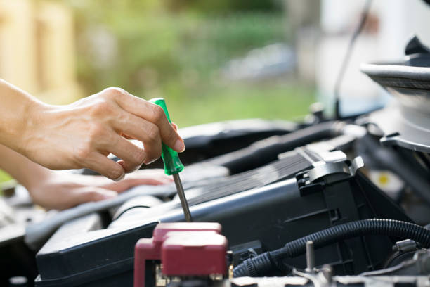 istock Technician check the engine daily, maintenance and repair concept 840575744