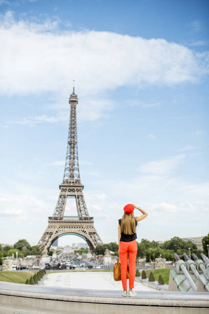istock Woman traveling in Paris 840590720