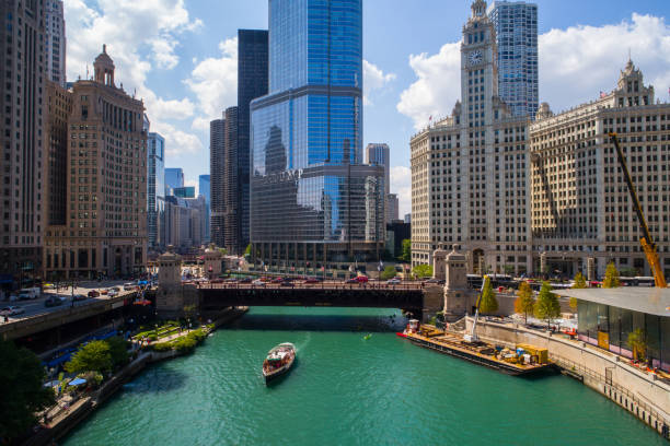 istock Aerial image Chicago River and Trump Tower 840631820