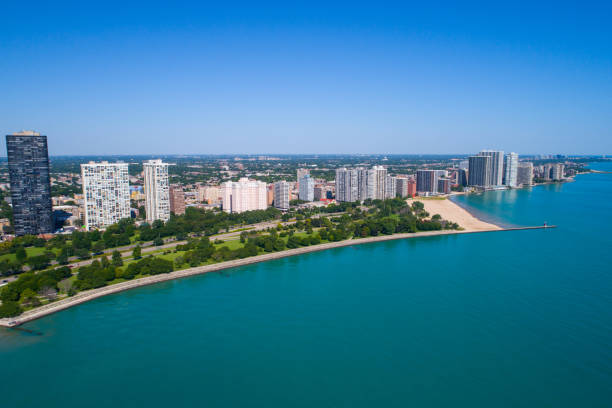 istock Aerial image of Chicago summer beaches 840632032