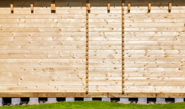 istock Newly built wood cottage house wall 840675100