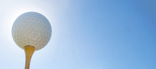 istock Golf ball on tee. Close up. 840678724