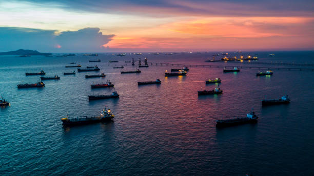 aerial view crude oil tanker - oil shipping industrial ship oil tanker imagens e fotografias de stock