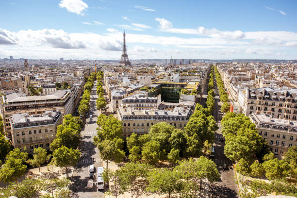 istock Cityscape view of Paris 840913972