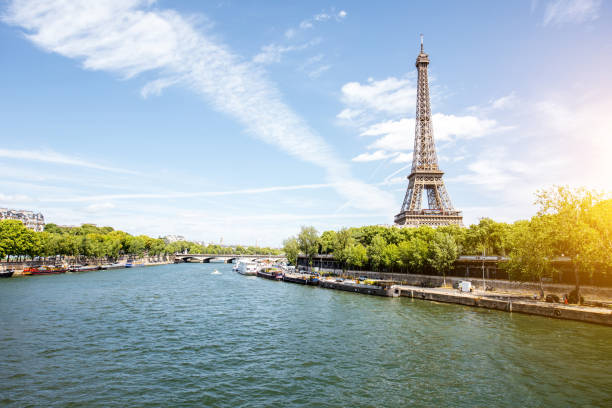 istock Cityscape view of Paris 840920326