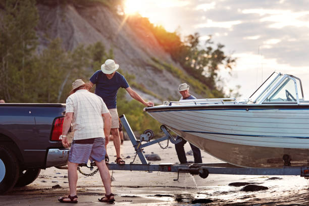 week-end activities between senior brothers - lashing imagens e fotografias de stock