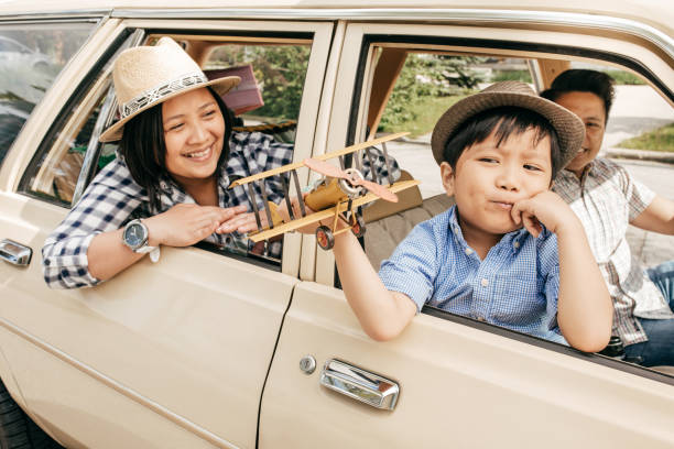 istock Choosing a safe family car 841044608