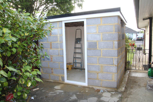Blockwork Shed 120+ Concrete Blockwork Stock Photos, Pictures & Royalty-Free Images ...