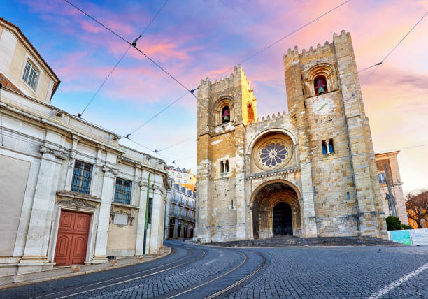 istock Cathedral of Lisbon at sunset, Portugal 841123786