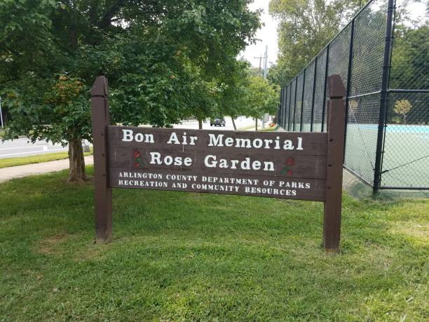 istock sign for a rose garden in Virginia 841225546