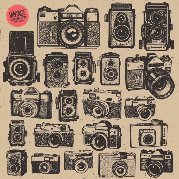 ilustraciones, imágenes clip art, dibujos animados e iconos de stock de mano dibujo retro de una cámaras de fotos vintage de colección gran vector aislado - cámara ilustraciones