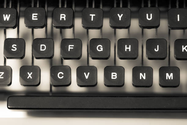 macro image of manual typewriter keys - d key imagens e fotografias de stock