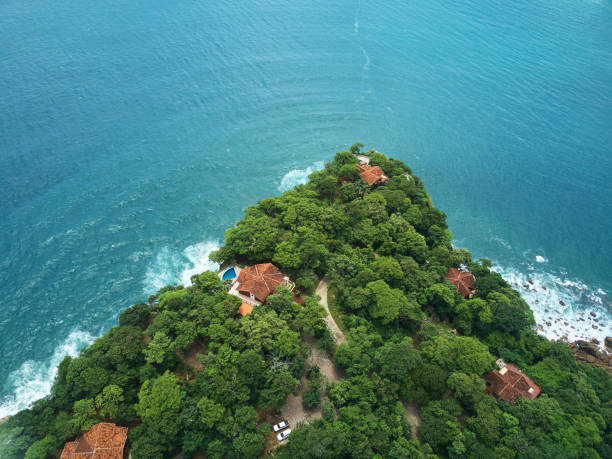 istock Houses in green cliff 841297444