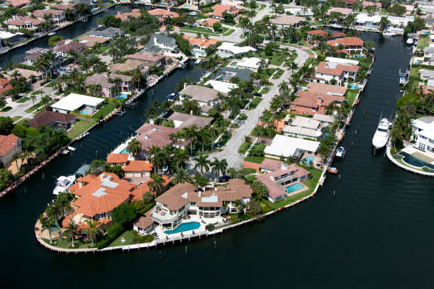 istock Living in Florida 841315058